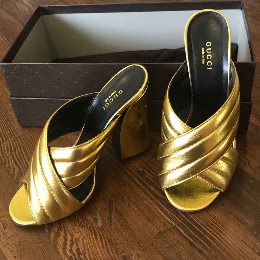 AUTHENTIC Gucci Marmont sandals 👡